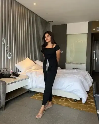 Call Girls Daskroi Cash On Delivery