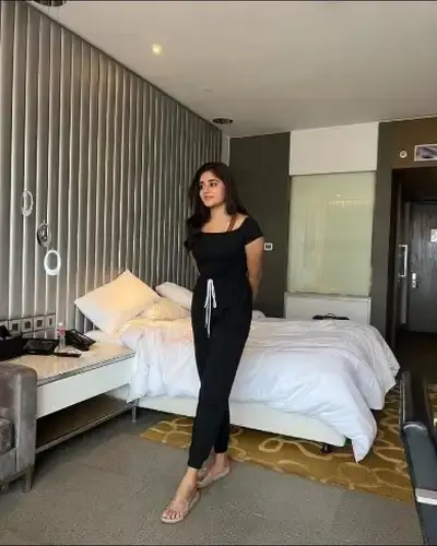 Call Girls Service in Daskroi